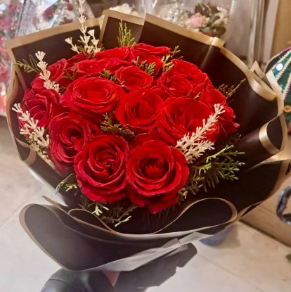 Red Roses Lux